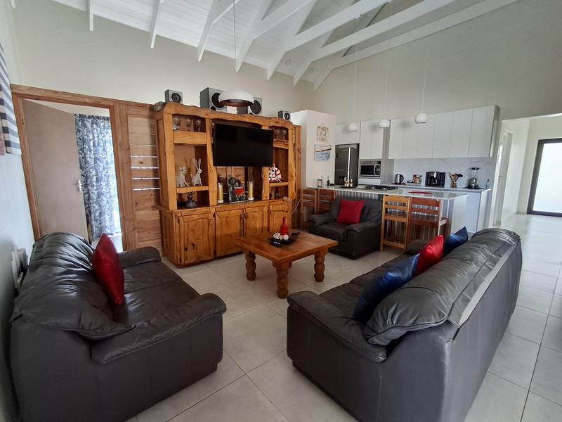 3 Bedroom Property for Sale in Britannia Bay Western Cape